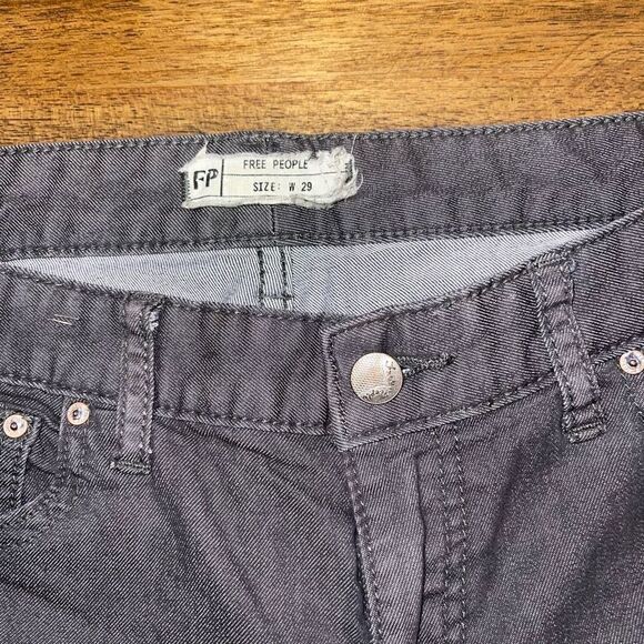 Free People Ombré Mid Rise Cropped Jeans - Picture 4 of 5